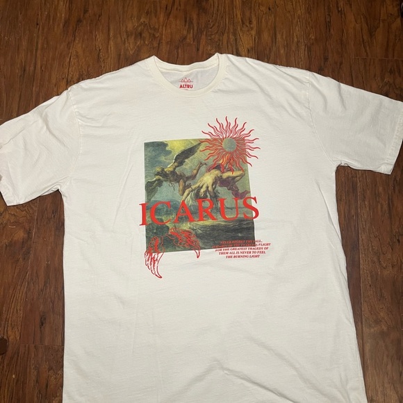 Altru Icarus Graphic Tee in White and Red NWOT - Picture 4 of 8